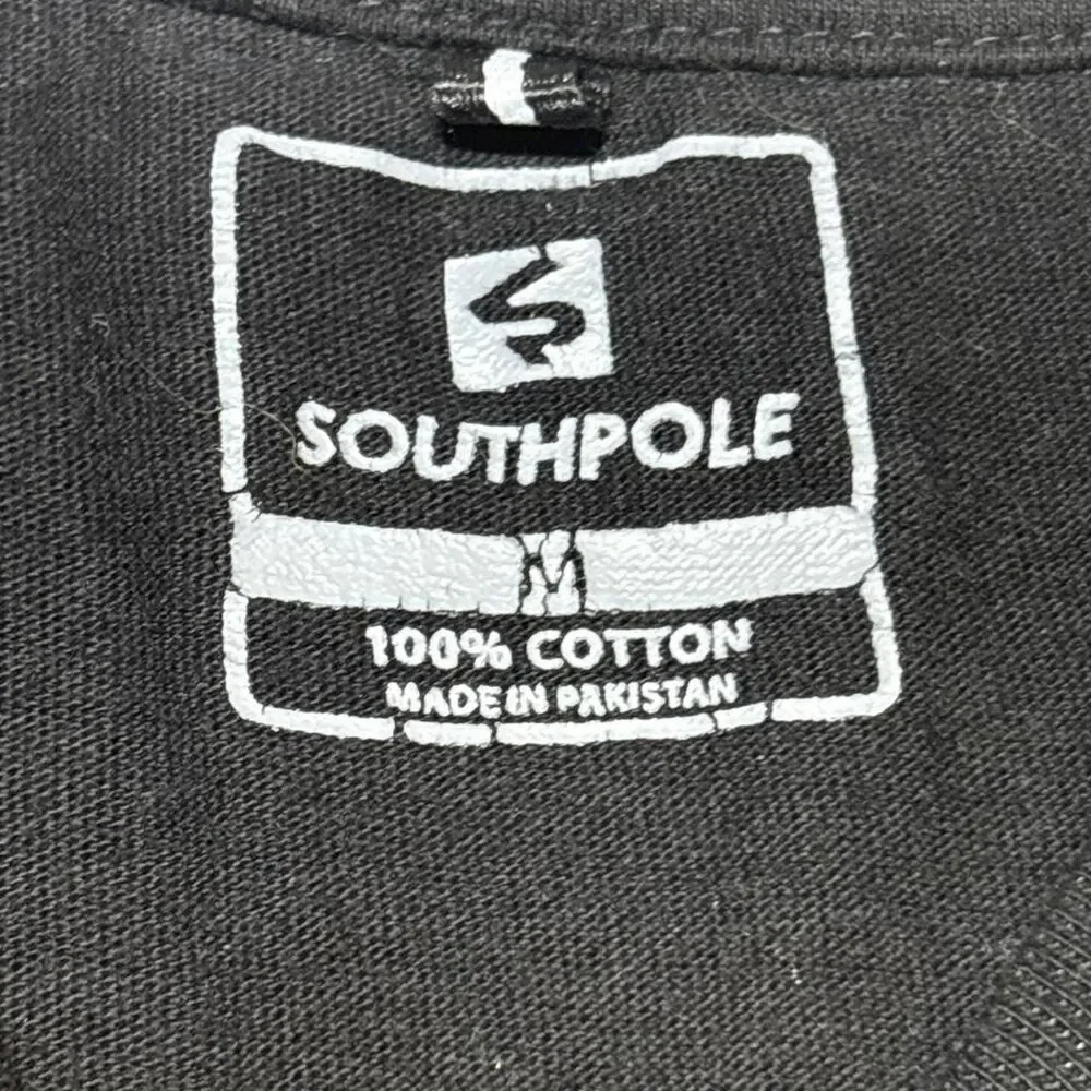 Southpole Men's Black T-shirt